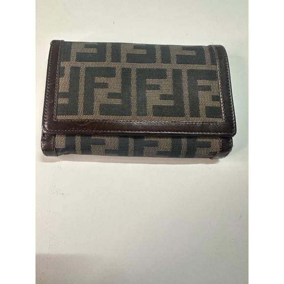 Women's Fendi Wallet Brown - Picture 2 of 11